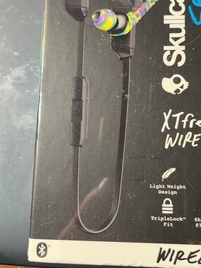 NWOT Skullcandy Wireless Earbuds